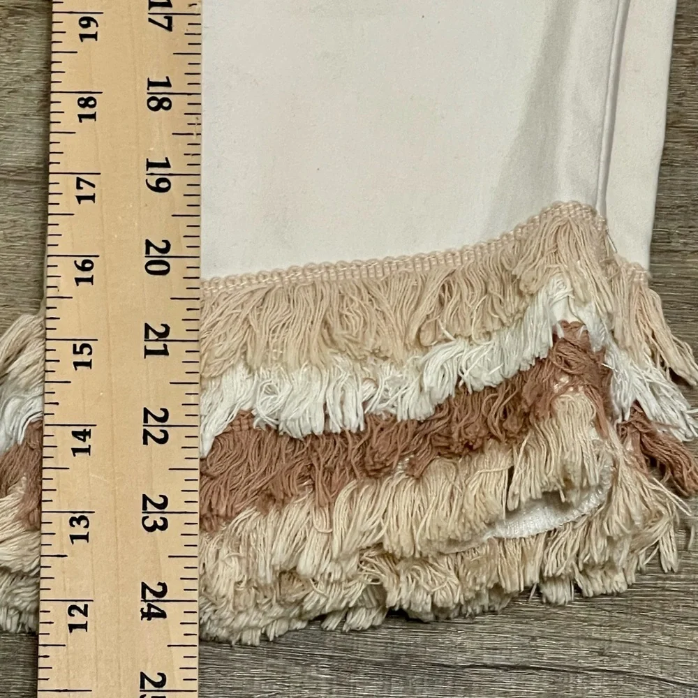 DG2 Diane Gilman Jeans  Sz 6 Cream Beige Denim Ankle Frayed Hem Stretch Boho - Picture 2 of 5